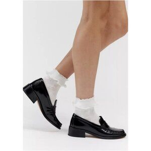 URBAN OUTFITTERS Pearl Ruffle Lace Crew Sock in White Size OS NWT